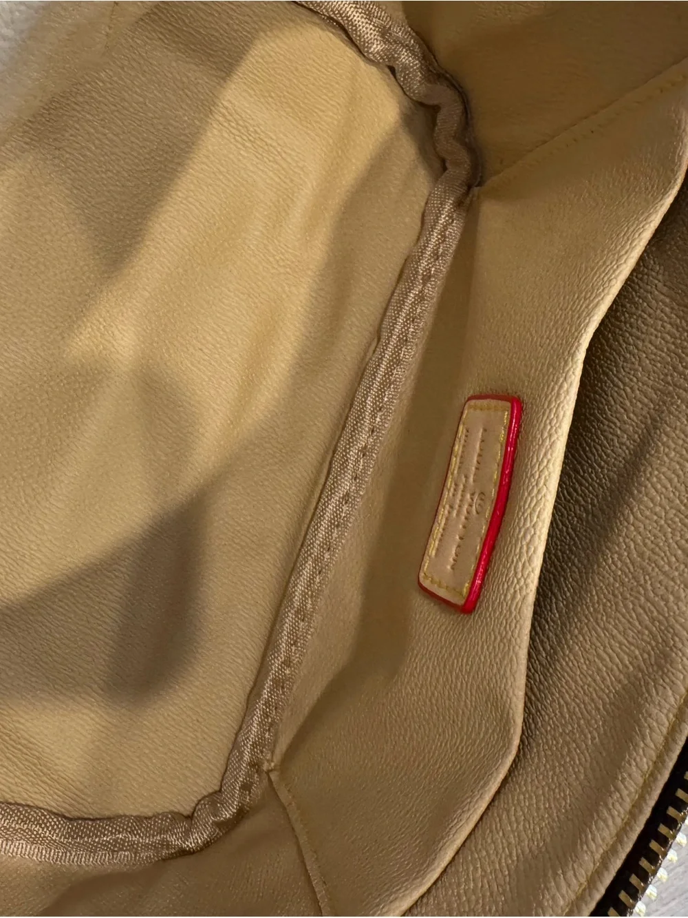 Source unknown Brown Monogram Vanity Case with Red Trim 25CM